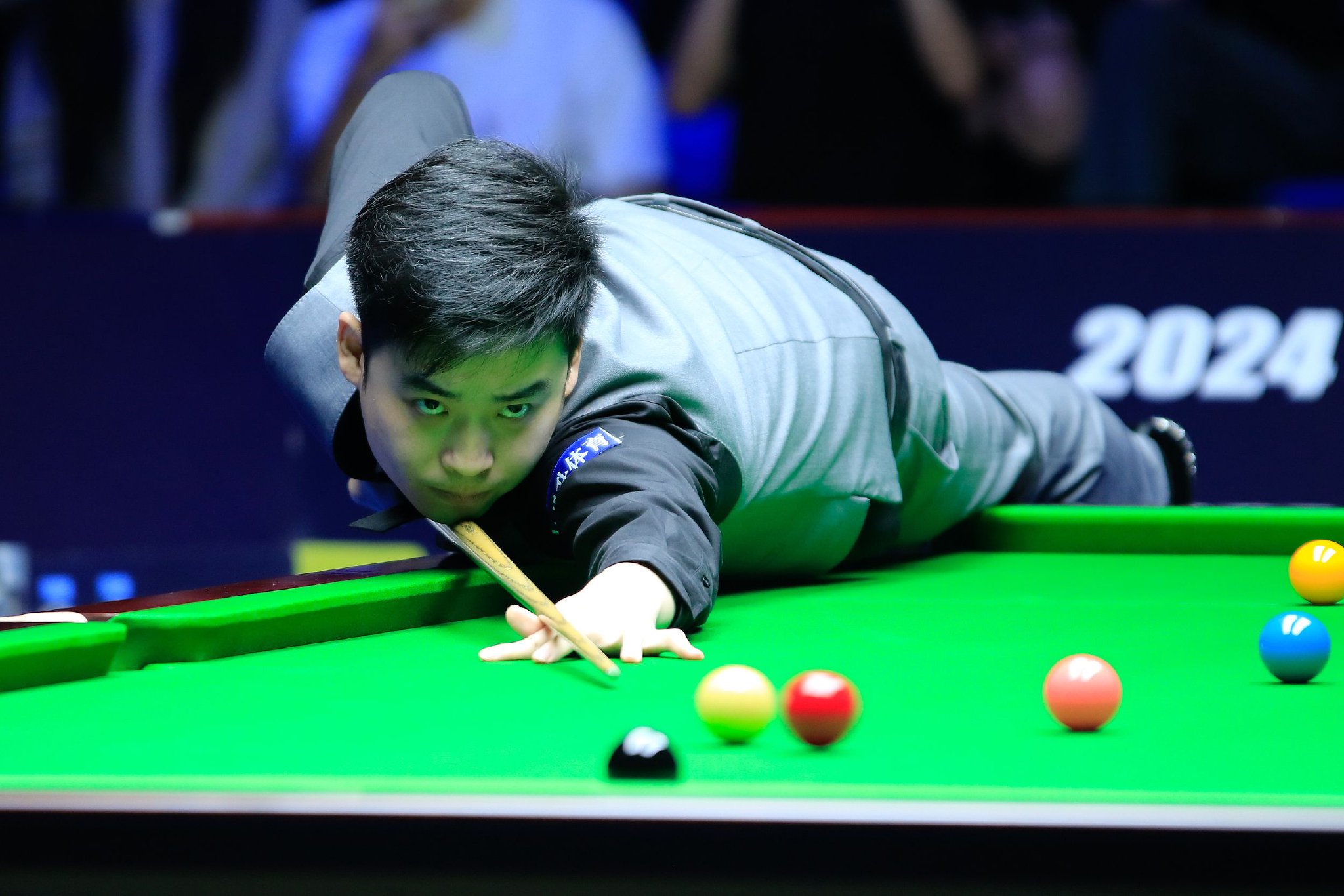 更在于为球 更在于为球